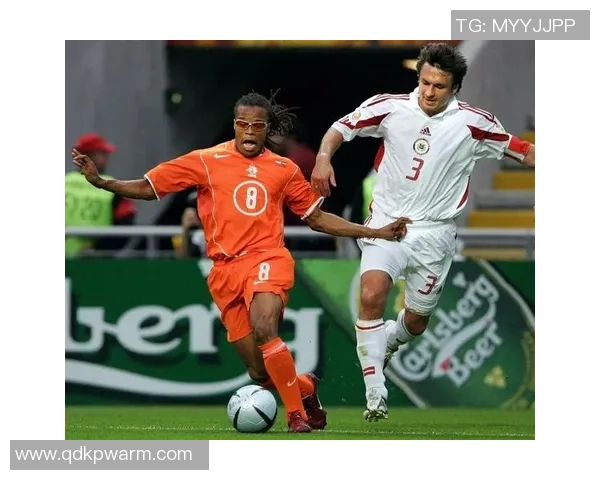 荷兰足球巨星的辉煌历程与对世界足坛的影响力分析 荷兰足球巨星的辉煌历程与对世界足坛的影响力分析