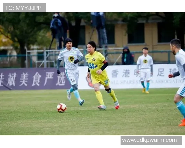 香港足球明星队莅临开平展开友谊赛助力地方足球发展与文化交流 香港足球明星队莅临开平展开友谊赛助力地方足球发展与文化交流